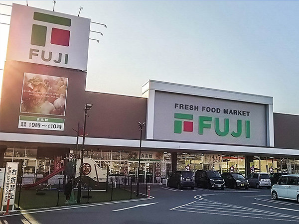 店舗外観画像：フジ三島店