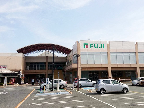 店舗外観画像：フジ長門店