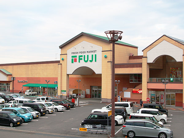 店舗外観画像：フジ砥部店