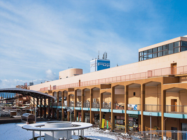 店舗外観画像：フジグラン高陽