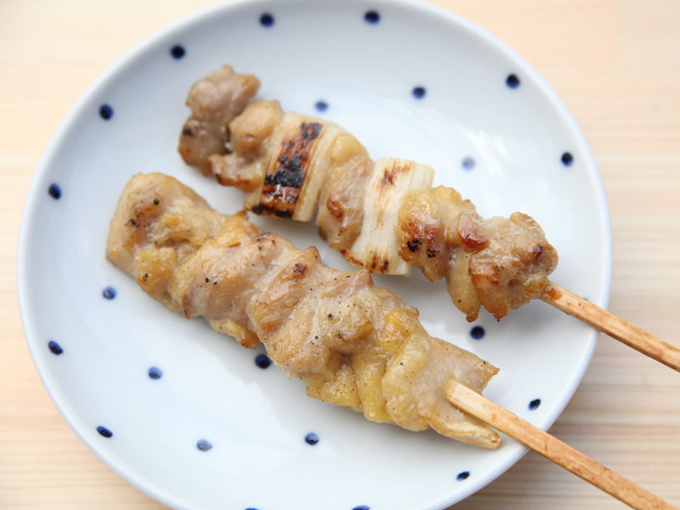 家で冷えたビール片手に 香ばしさアップの焼鳥で夏を乗り切ろう 少しの工夫でくらしを彩る Honnori 株式会社フジ