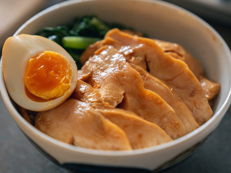 とろける鶏むねチャーシュー丼