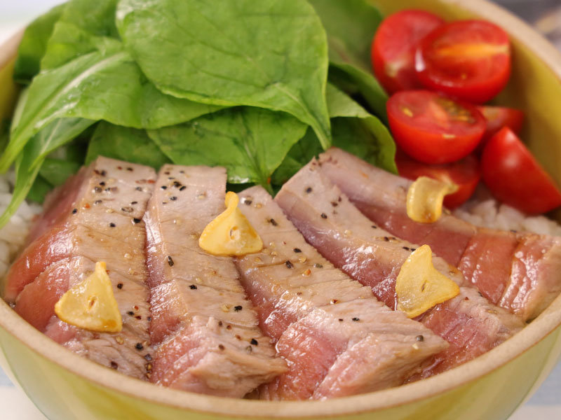 イメージ画像 まぐろのレアステーキ丼
