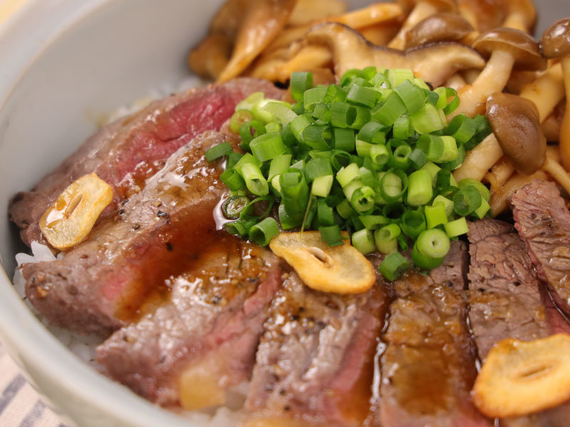 イメージ画像 和風きのこステーキ丼 
