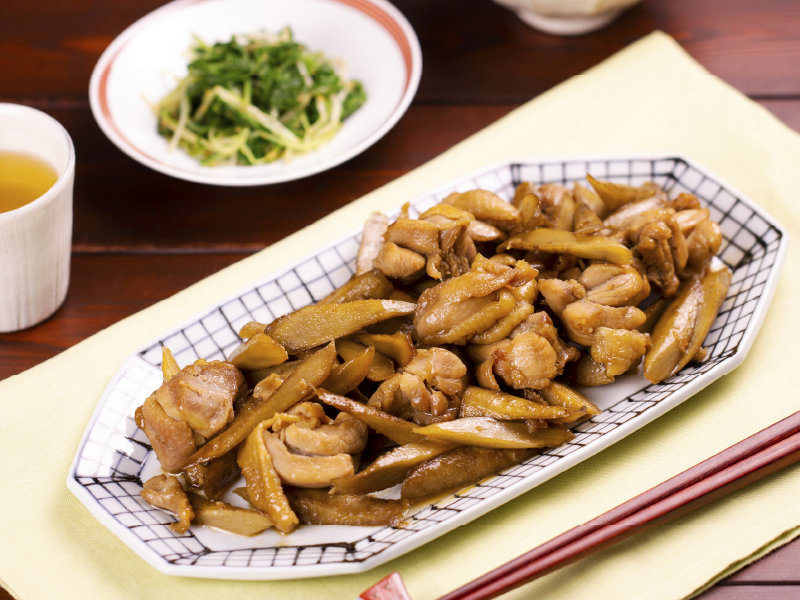 母の味！甘辛鶏ごぼうの炒め煮☆