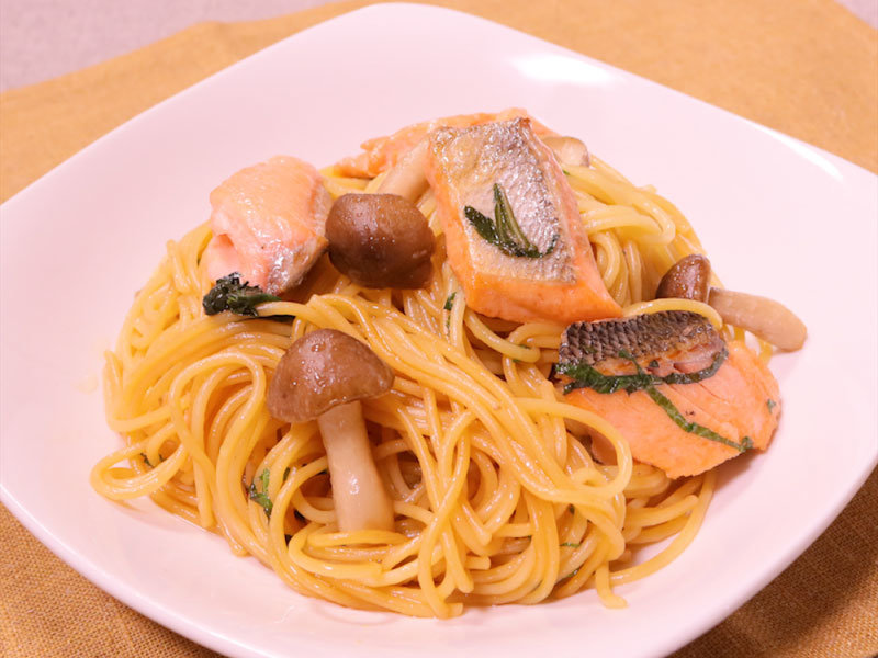 イメージ画像 鮭としめじのバターしょうゆスパゲティ