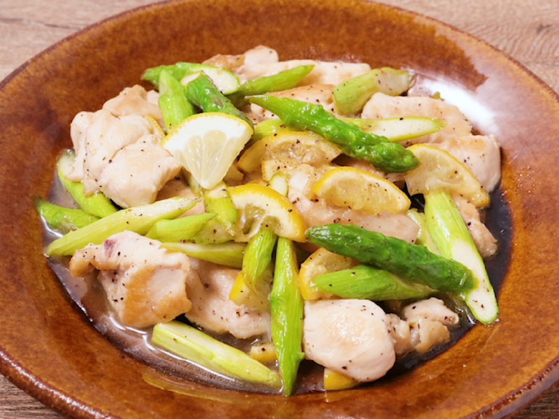 イメージ画像：鶏むね肉とアスパラガスのレモン炒め