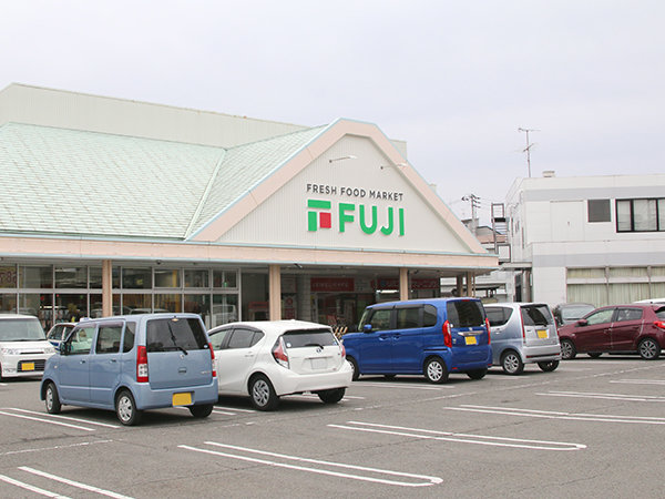 店舗外観画像 フジ松末店